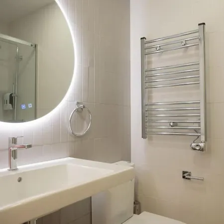 For You Rentals Estudio Oriente Diseno Y Confort En Delicias Madrid Temporal Del2916 Exterior photo